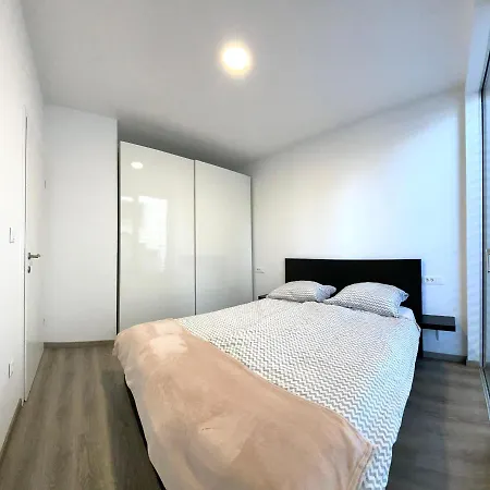 Tea Apartment